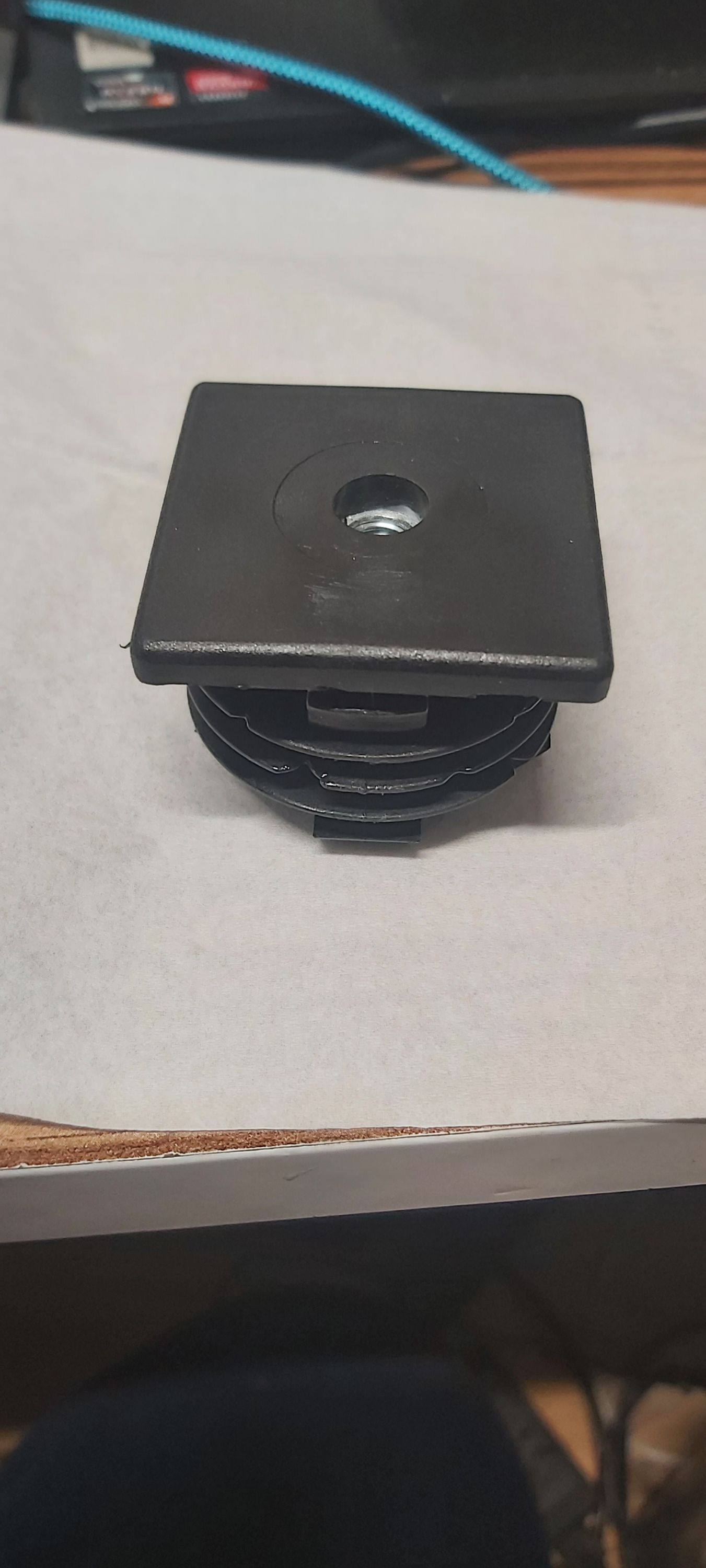 Zártszelvénydugó M10-es menettel 30 x 30mm termék fő termékképe