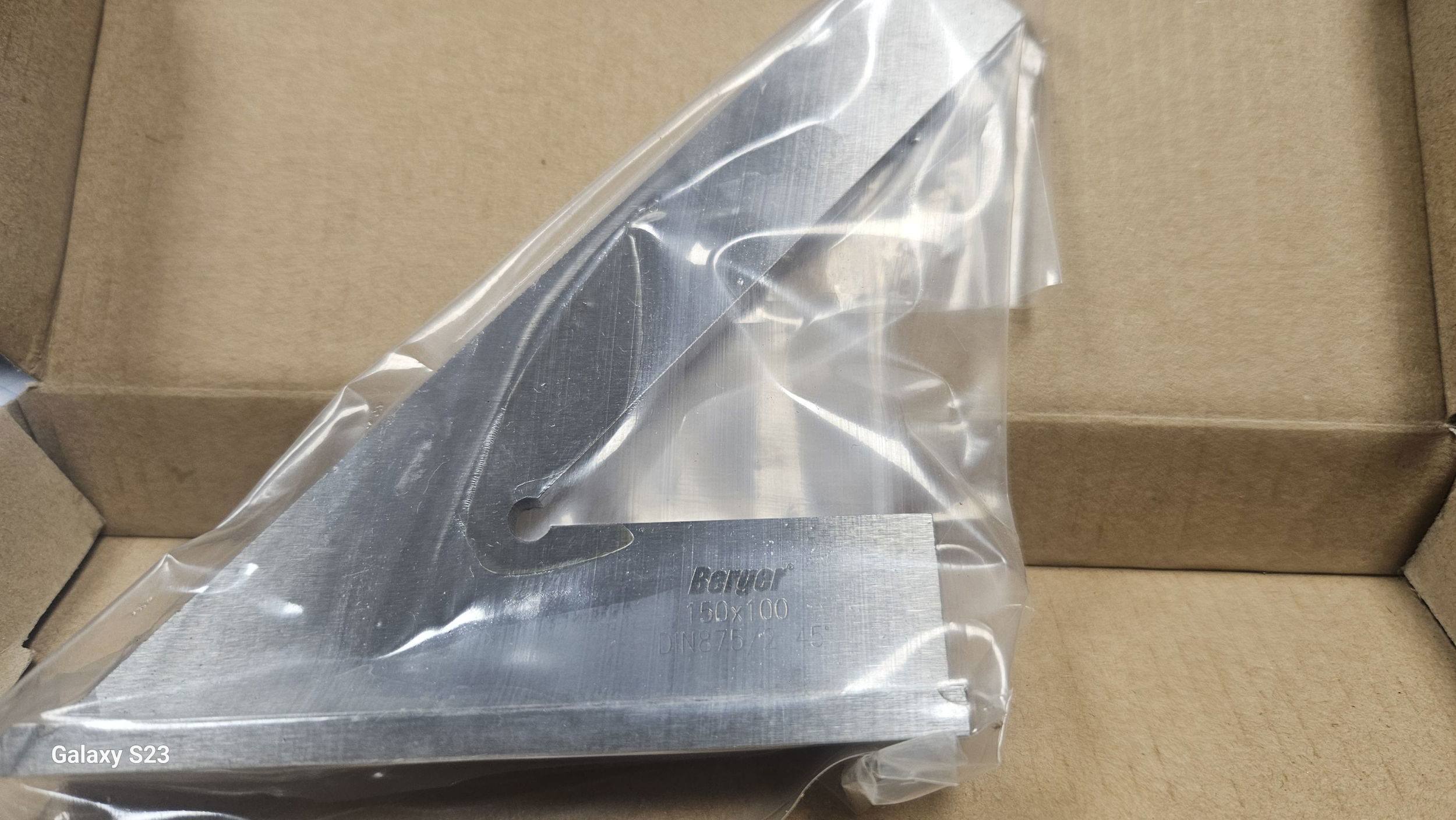 BERGER Szögellenörző 45 150x100 mm termék fő termékképe