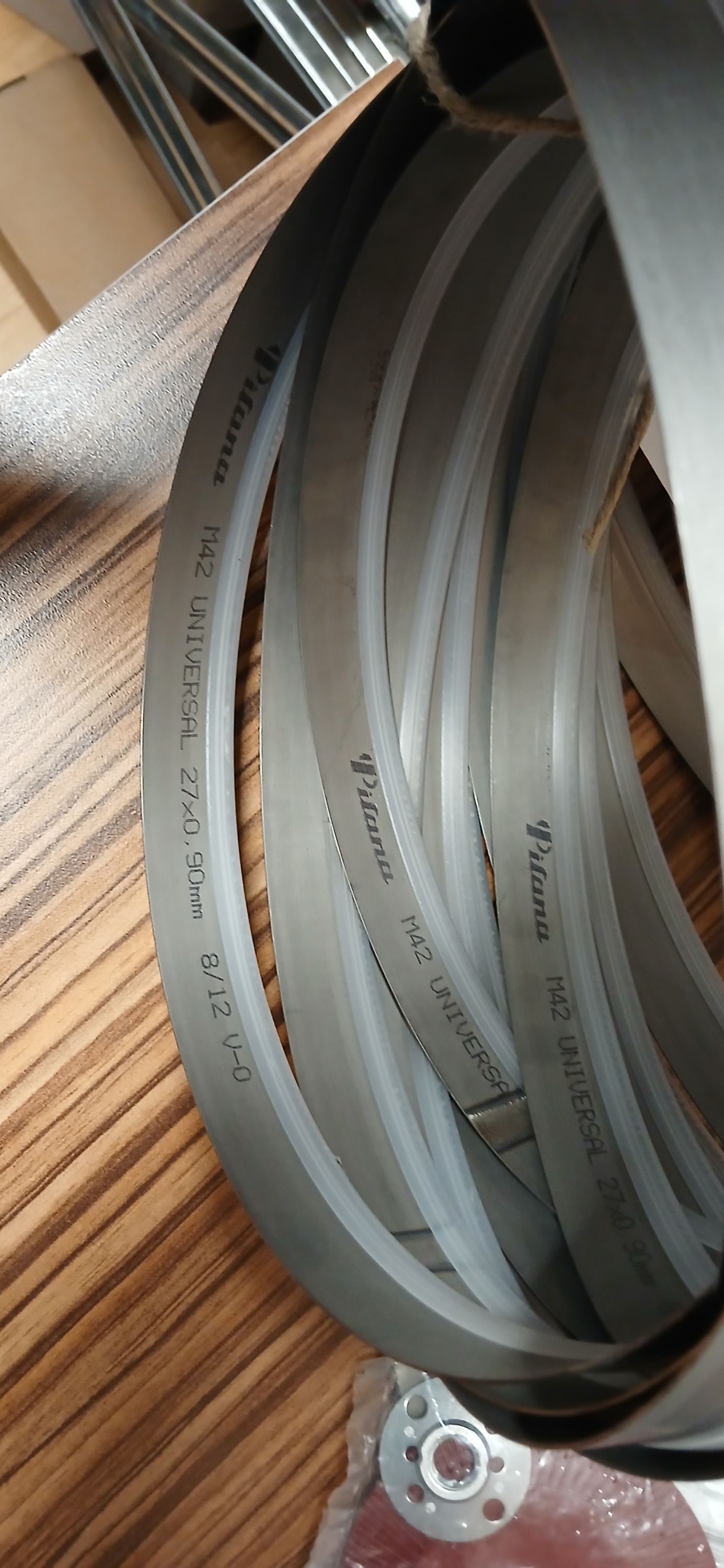 Pilana Fűrészszalag 2500x27x0,9 mm 8/12 fog termék fő termékképe