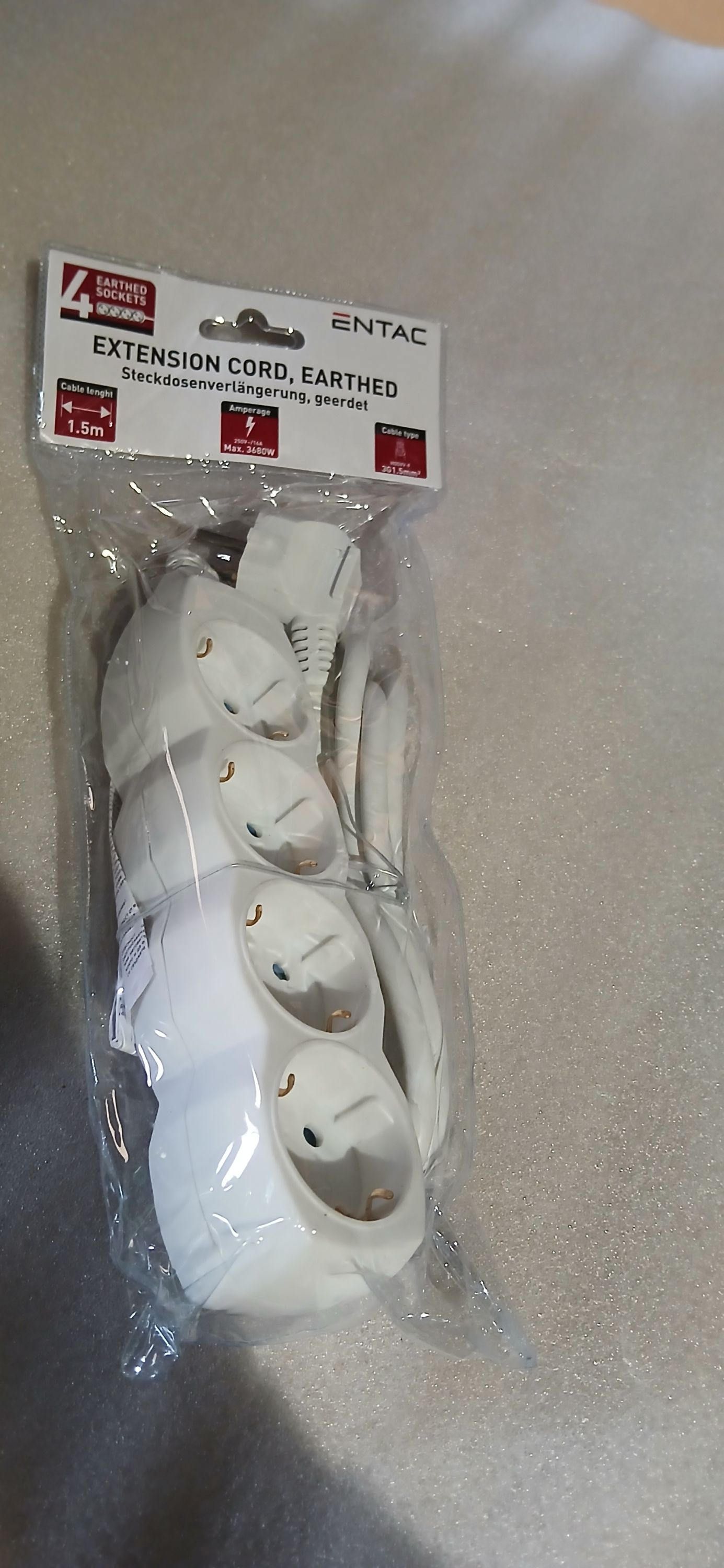 ENTAC elosztó 4 foglalat  1,5m 3G1.5mm2 termék fő termékképe