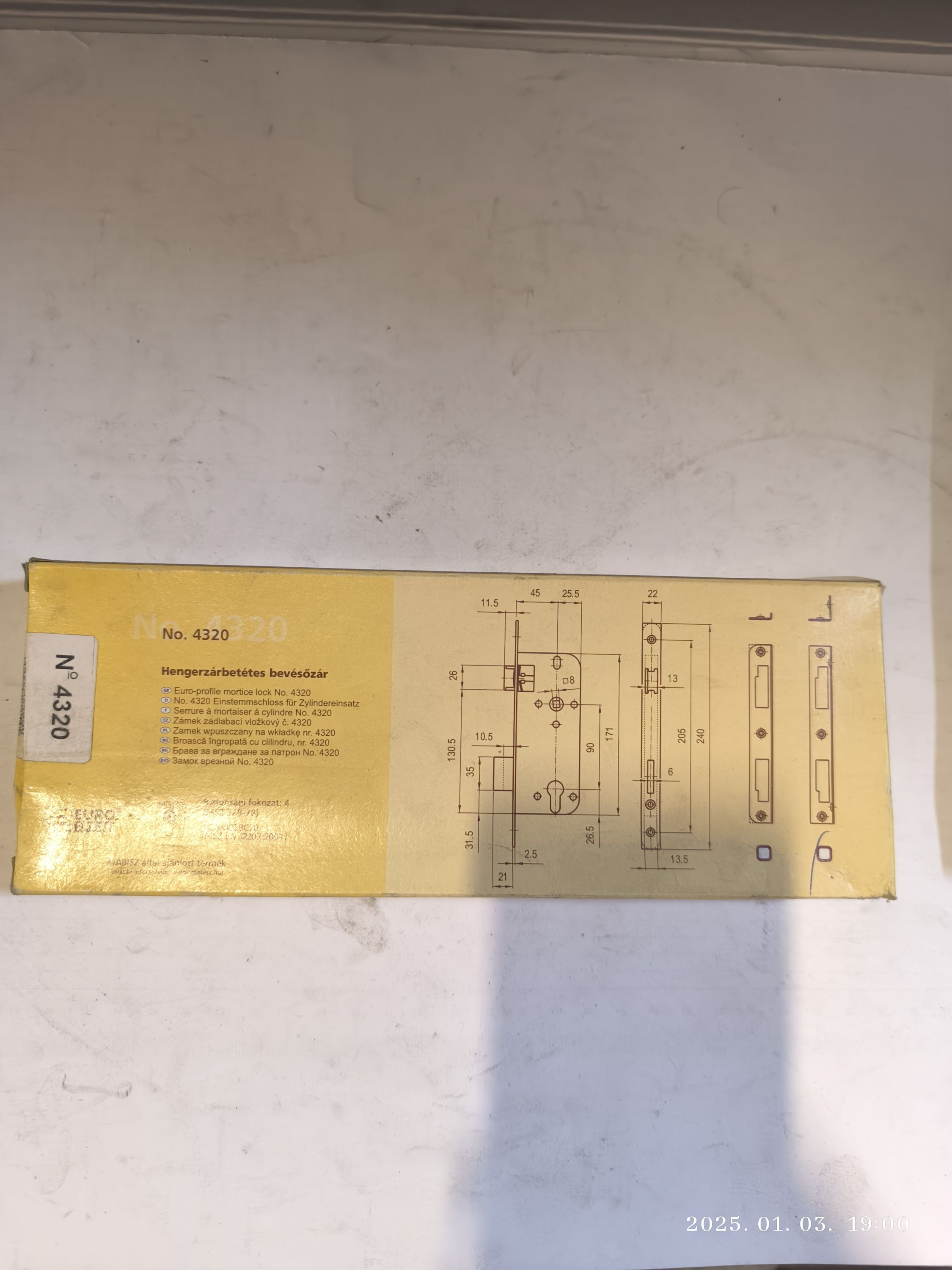 EURO ELZETT  Hengerzárbetétes bevésőzár 4320 termék fő termékképe