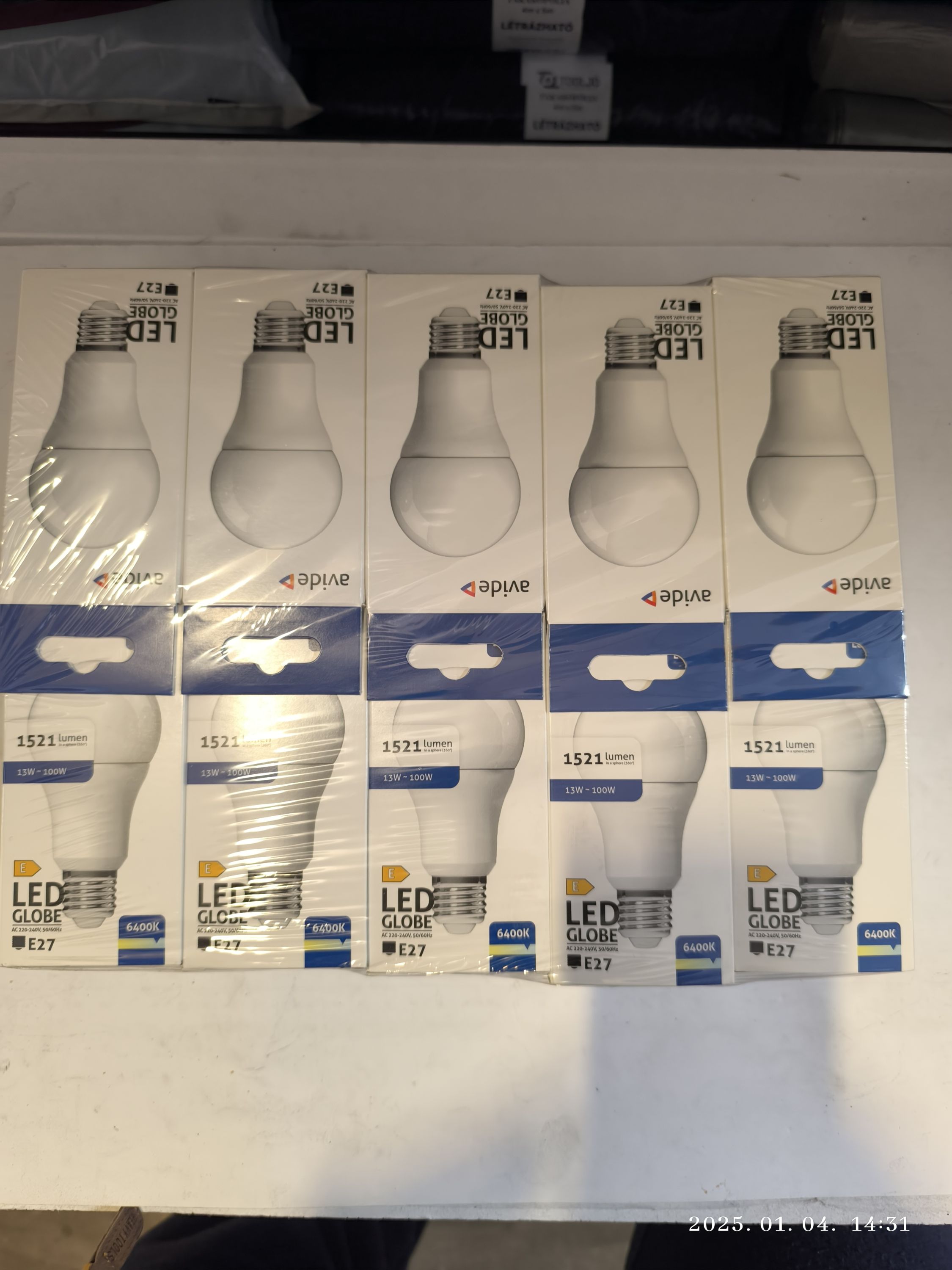 AVIDE Led izzó E27 13W 6400K termék fő termékképe