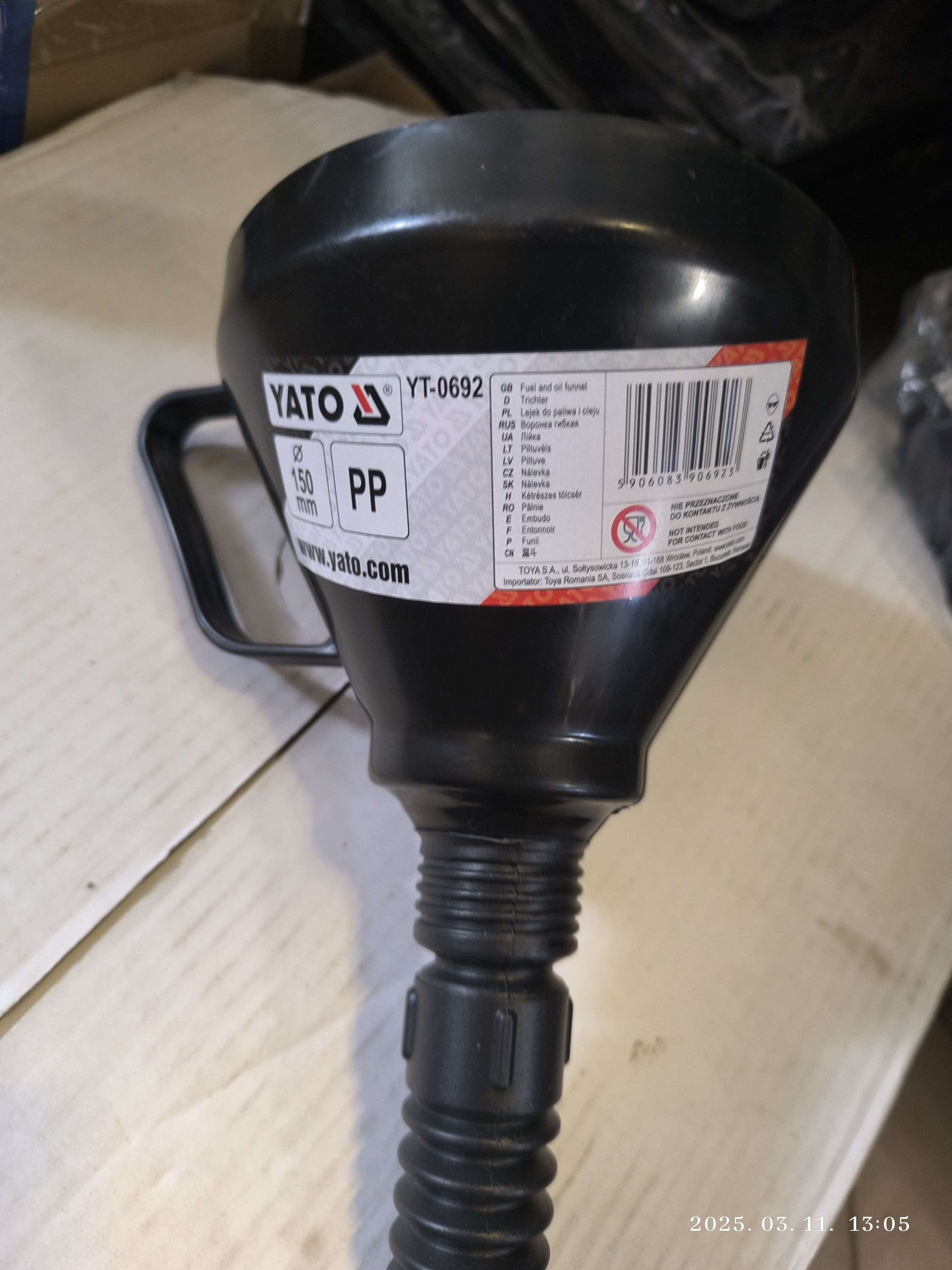 YATO Műanyag tölcsér 150mm flexibilis csővel termék fő termékképe